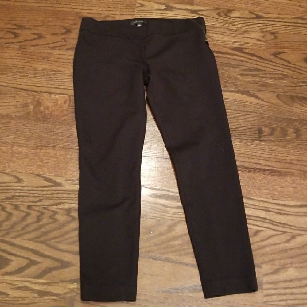 Black skinny side zip